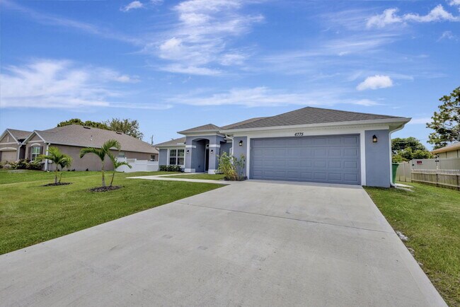 Building Photo - 6775 NW Abigail Ave