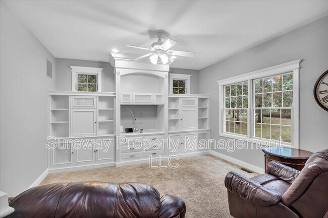 Building Photo - 113 Lighthouse Ln