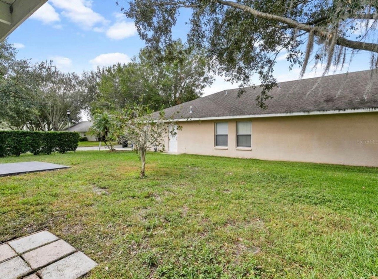 Building Photo - 5725 Hawklake Rd