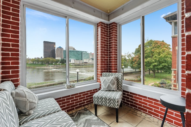 Building Photo - 11 Linwood St