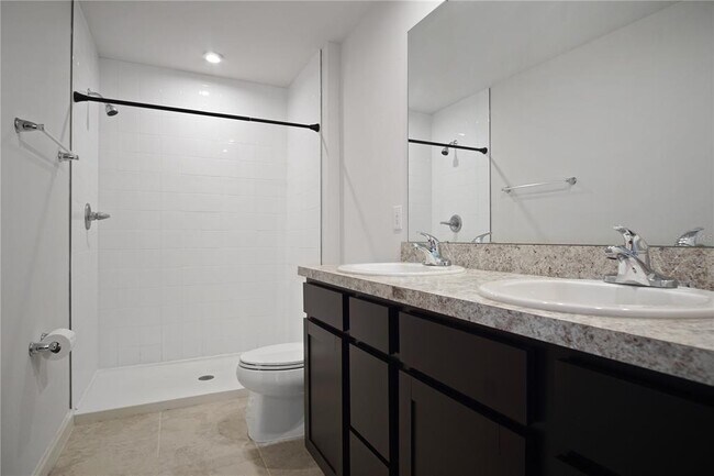Building Photo - 137 Piave St