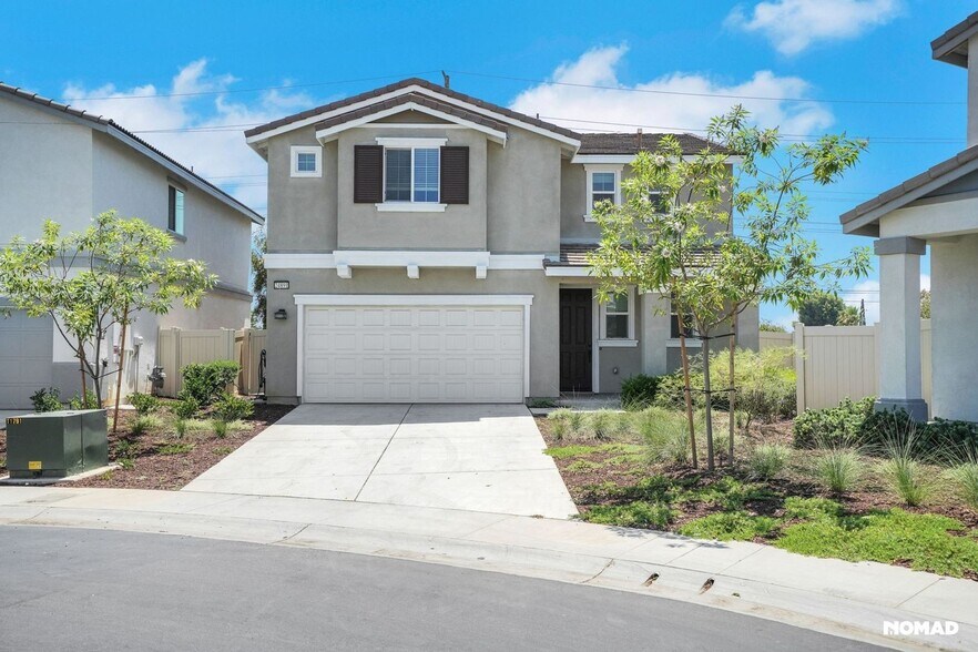 Primary Photo - 24891 Gulfstream Ln