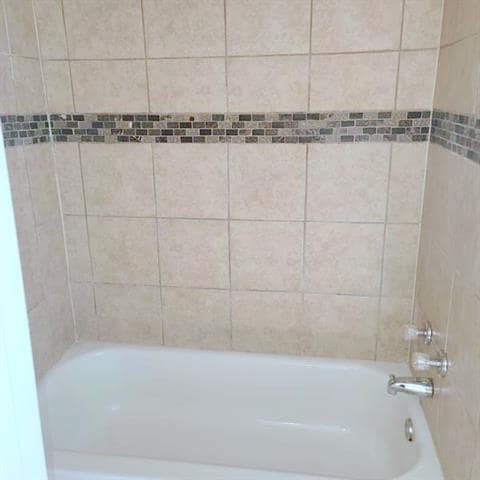 Building Photo - 200 E Crockett St