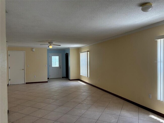 Building Photo - 3524 Chinaberry Ln