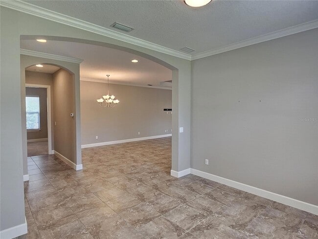 Building Photo - 5668 Cantucci St