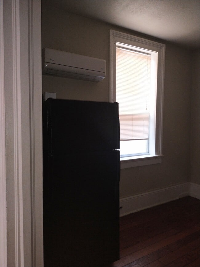 Building Photo - 2015 Josephine St