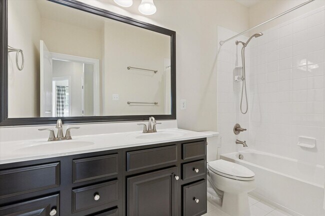 Building Photo - Available Now – Luxury 3 Bedroom, 2.5 Bath...