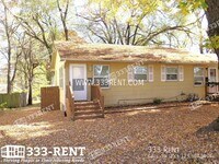 Building Photo - 119 North Ash-