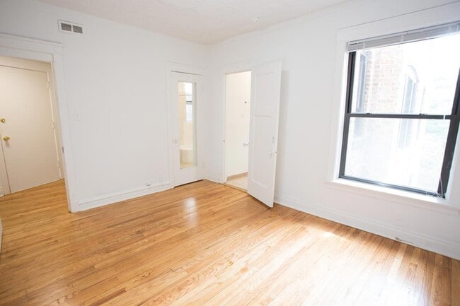 Floorplan - 5452 S. Ellis Avenue
