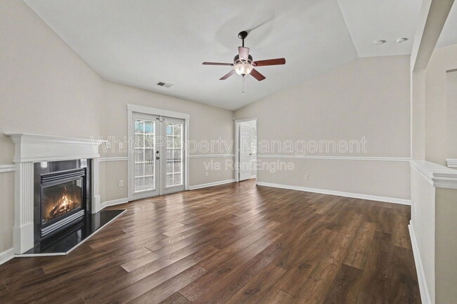 Building Photo - 1820 Meadow Crossing Dr