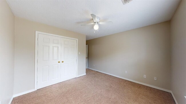 Building Photo - 1621 Park Pl