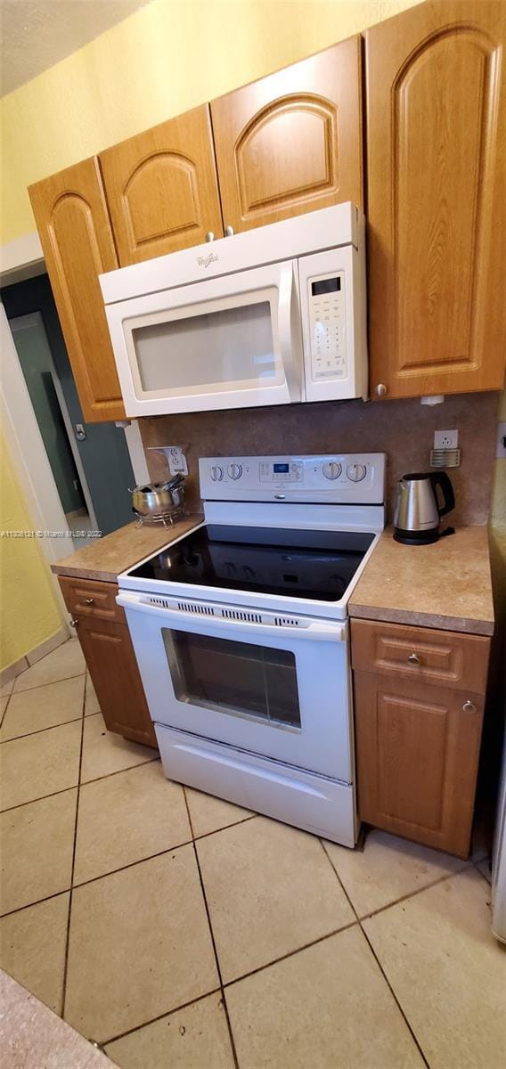 Building Photo - 1679 NE 175th St