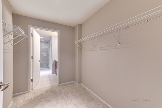 Building Photo - 310 S Michigan Ave