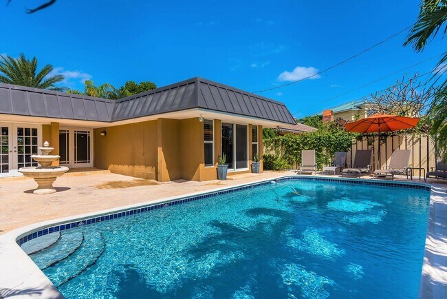 Building Photo - Northeast 16th Street, Fort Lauderdale, FL 33304 - 3 BR 3 BA single-family home