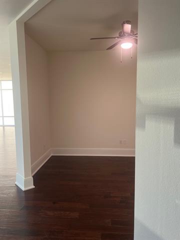 Building Photo - 8066 Park Ln