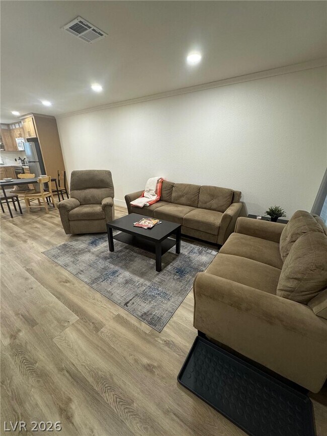 Building Photo - 4470 Rich Dr