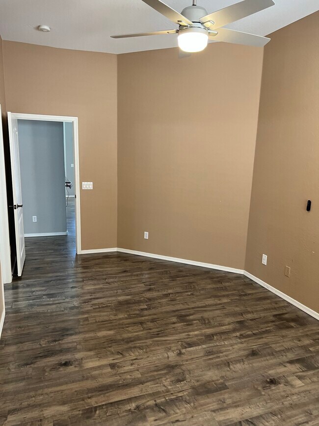 Building Photo - 25 S Quinn Cir