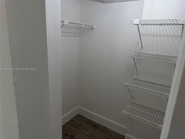 Building Photo - 2700 Coral Springs Dr