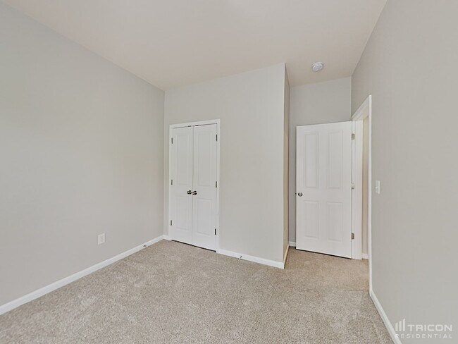 Building Photo - 7839 Baylis Dr