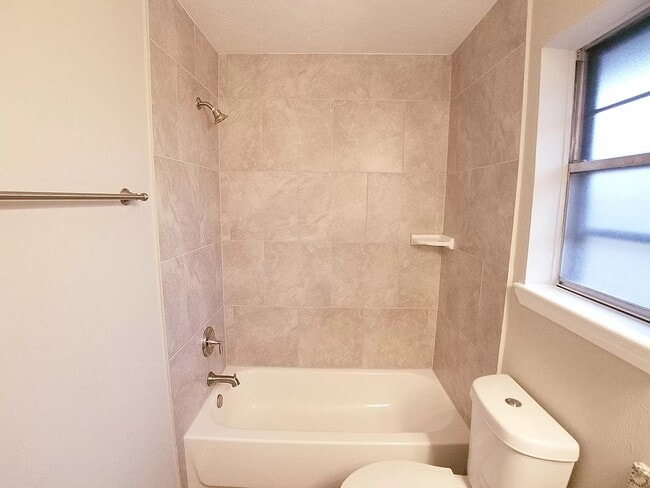 Building Photo - 3523 Mayfield Oaks Ln