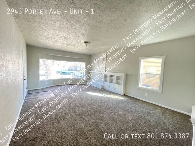 Building Photo - 2943 Porter Ave