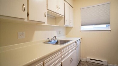 Building Photo - 24 Ferris Ave