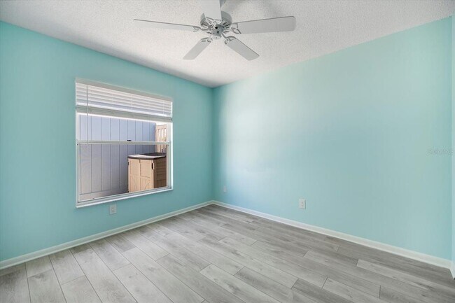 Building Photo - 856 Chatham Dr