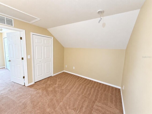 Building Photo - 6509 Bridgecrest Dr
