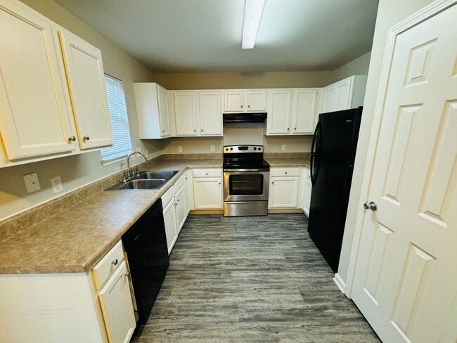 Building Photo - 5420 Henderson Oaks Dr