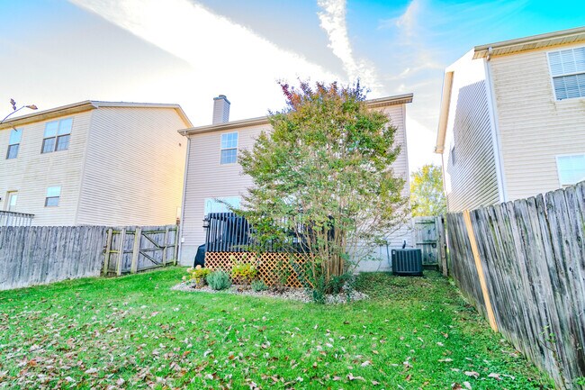 Building Photo - 3041 Sewanee Ln