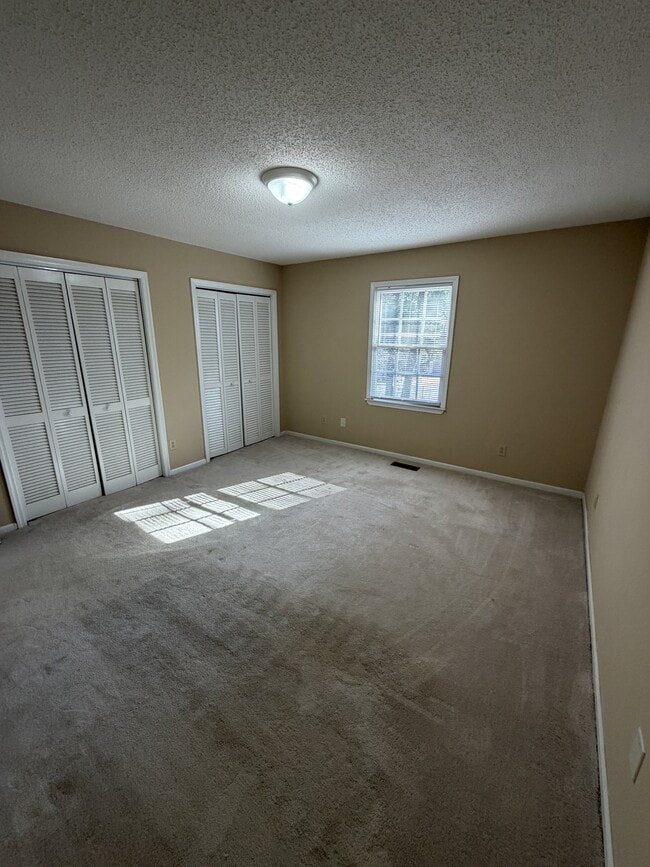 Building Photo - 2903 Cedar Creek Rd