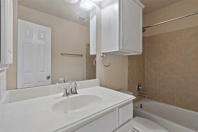 Building Photo - 13402 Indigo Sands Dr