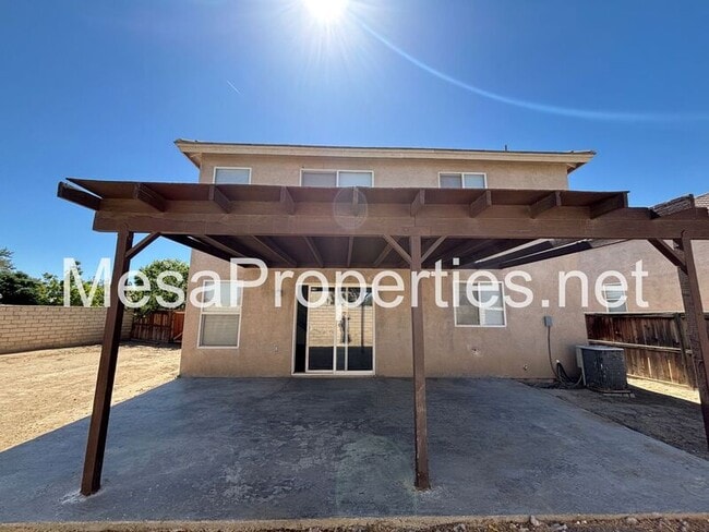 Building Photo - 15083 Brown Ln