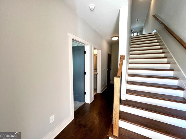 Building Photo - 3177 Kincaid Dr