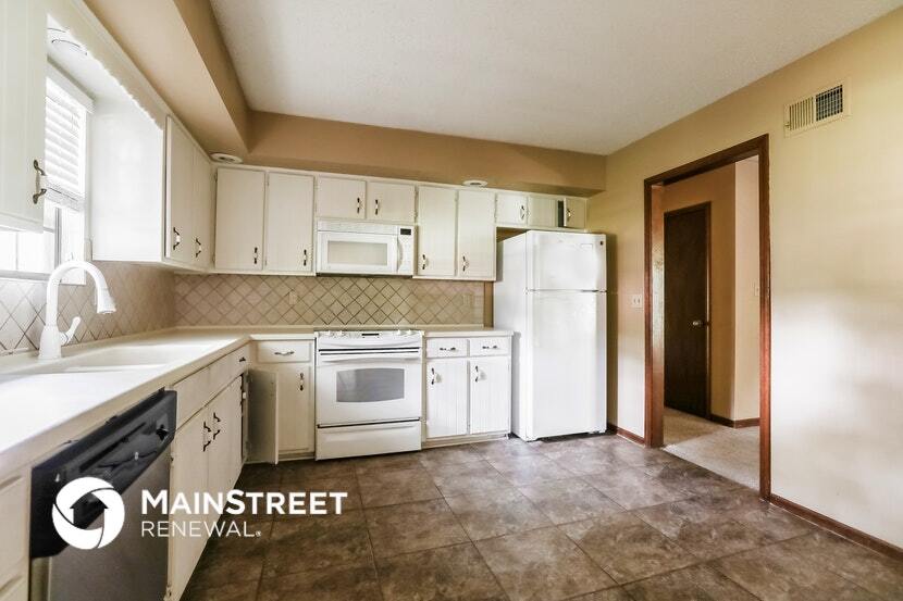 Building Photo - 1008 SW Pinto Ln