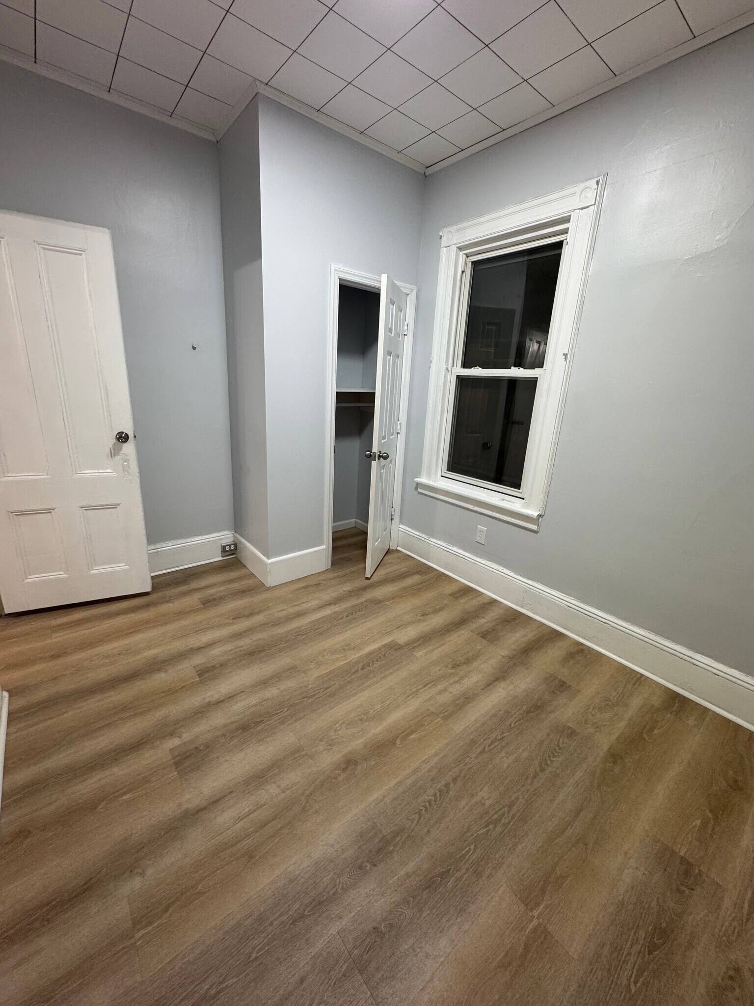 Building Photo - 124 Tuers Ave