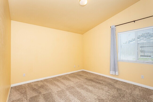 Building Photo - 5012 Hartwick Ct