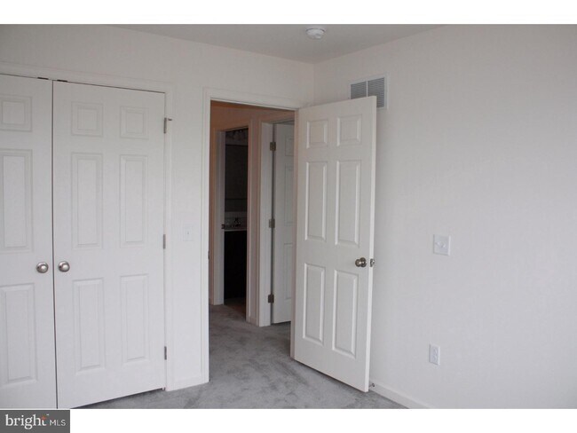 Building Photo - 151 Tidbury Crossing