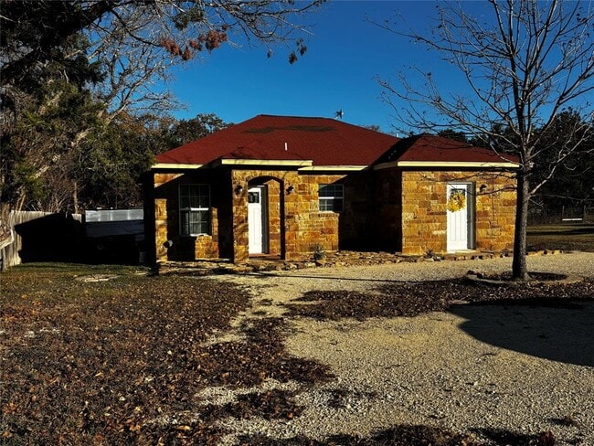 Building Photo - 102 Austin Elaine Dr