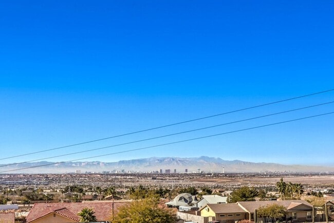 Building Photo - Strip View - Custom Home - Immediate Move In - Horse Property