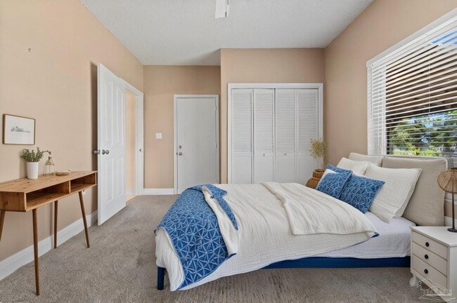 Building Photo - 890 Paradise Beach Cir