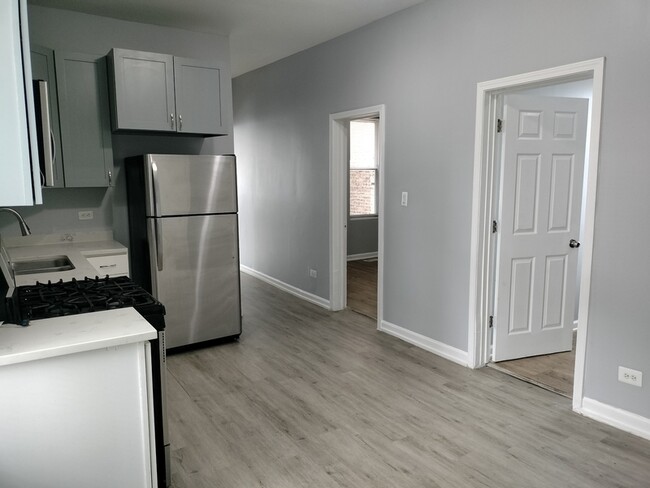 Building Photo - 5139 S Loomis Blvd