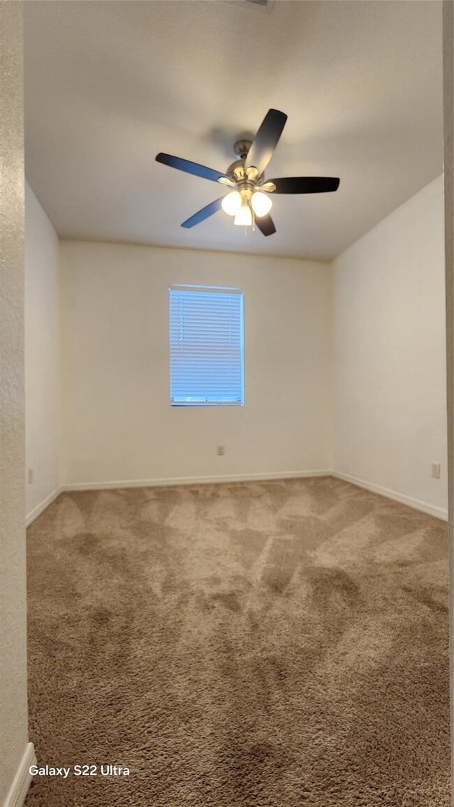 Building Photo - 3364 NW 10th Ave