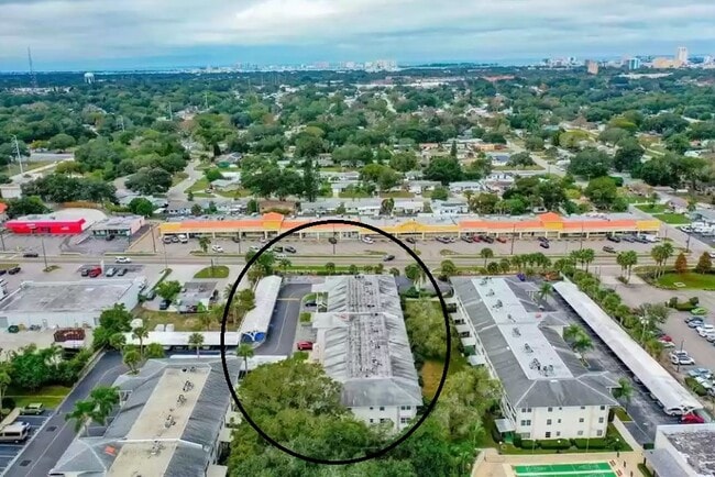 Building Photo - 1235 S Highland Ave