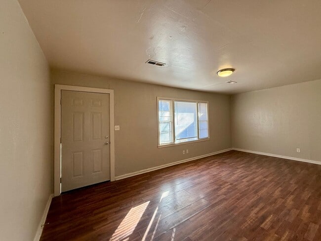 Building Photo - 1443 S Hydraulic Ave