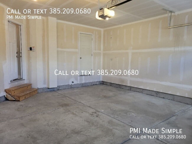 Building Photo - Spacious 4-Bedroom Townhome in Bluffdale