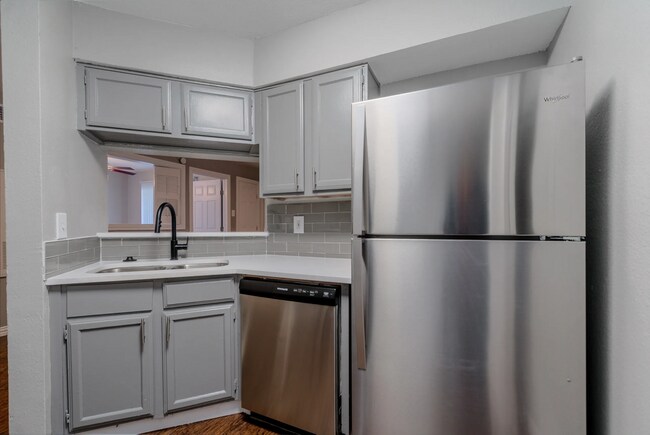 Building Photo - Fiona Apartment Homes