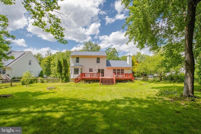 Building Photo - 11 Poplar Grove Ave