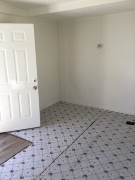 Building Photo - 5625 Sandmound Blvd