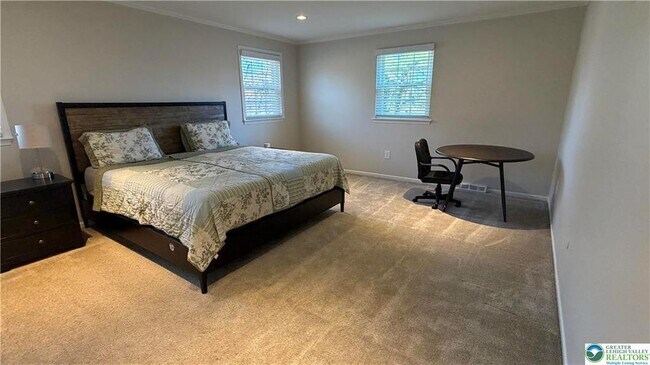 Building Photo - 639 Heather Ln